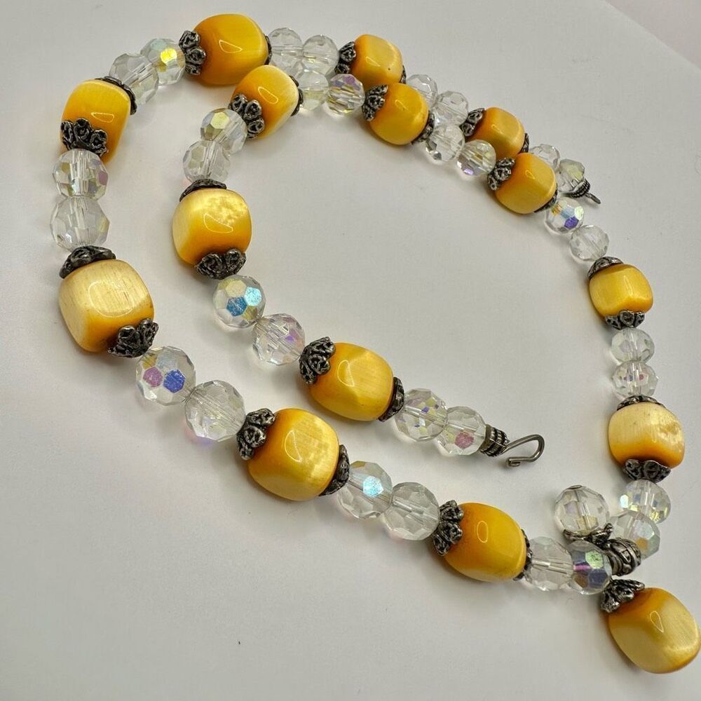 crystal and  yellow cats eye vintage necklace - Picture 4 of 10